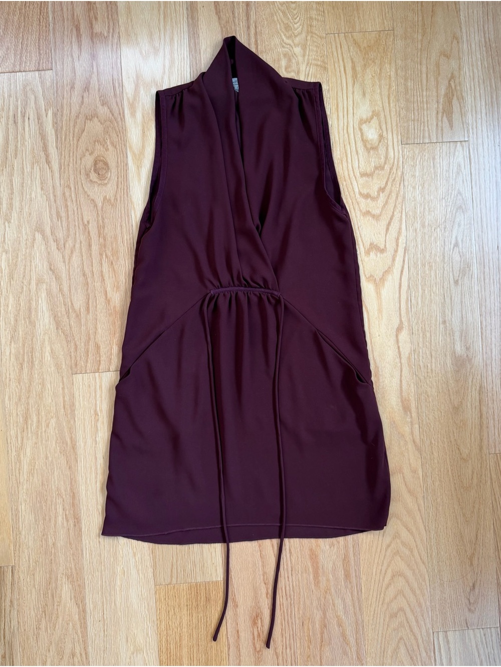 Wilfred Aritzia Oxblood Draped Wrapped Sleeveless Tunic Top Pockets S